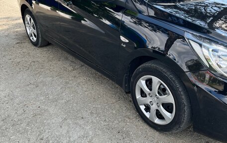 Hyundai Solaris II рестайлинг, 2013 год, 985 000 рублей, 5 фотография