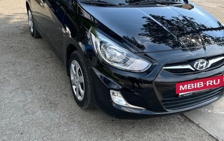 Hyundai Solaris II рестайлинг, 2013 год, 985 000 рублей, 4 фотография