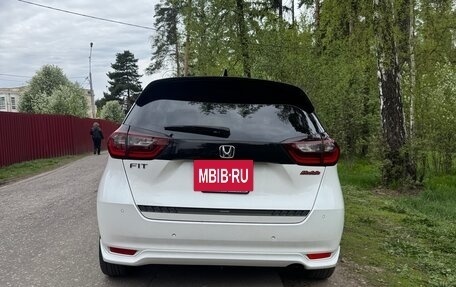 Honda Fit, 2020 год, 2 000 000 рублей, 4 фотография