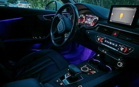 Audi A4, 2019 год, 2 390 000 рублей, 13 фотография