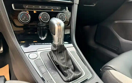 Volkswagen Golf VII, 2020 год, 1 440 001 рублей, 7 фотография