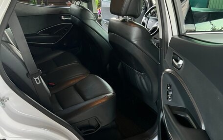 Hyundai Santa Fe III рестайлинг, 2016 год, 2 390 000 рублей, 7 фотография