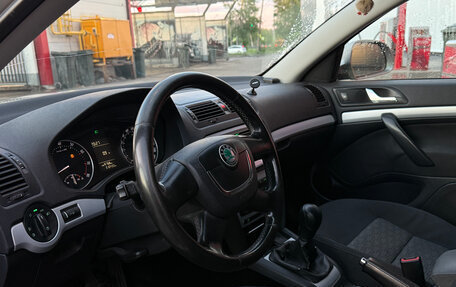 Skoda Octavia, 2010 год, 8 фотография