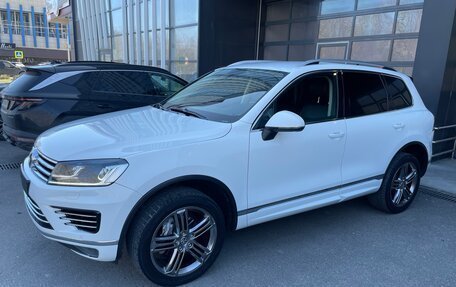 Volkswagen Touareg III, 2016 год, 3 350 000 рублей, 3 фотография