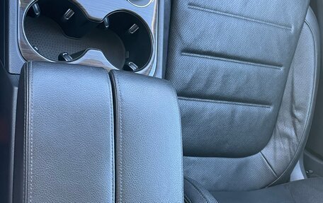 Volkswagen Touareg III, 2016 год, 3 350 000 рублей, 8 фотография