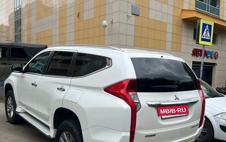 Mitsubishi Pajero Sport III рестайлинг, 2018 год, 3 500 000 рублей, 4 фотография