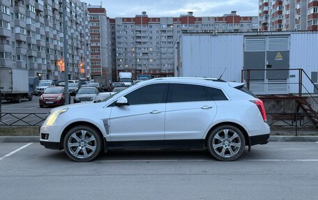 Cadillac SRX II рестайлинг, 2010 год, 935 000 рублей, 2 фотография