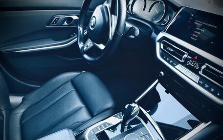 BMW 3 серия, 2020 год, 2 950 000 рублей, 14 фотография