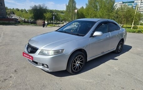 Honda Accord VII рестайлинг, 2004 год, 550 000 рублей, 1 фотография