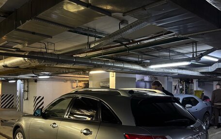 Infiniti FX I, 2004 год, 650 000 рублей, 6 фотография