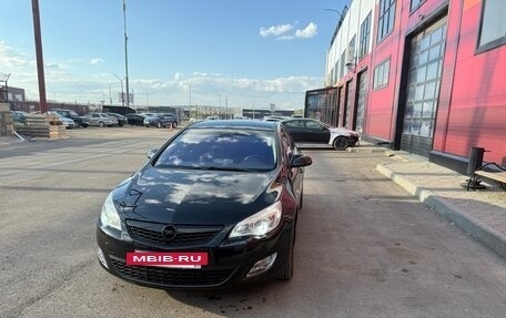 Opel Astra J, 2011 год, 580 000 рублей, 2 фотография