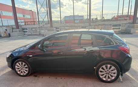 Opel Astra J, 2011 год, 580 000 рублей, 11 фотография