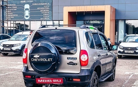 Chevrolet Niva I рестайлинг, 2018 год, 705 103 рублей, 6 фотография