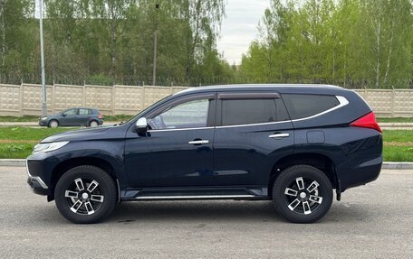 Mitsubishi Pajero Sport III рестайлинг, 2017 год, 2 495 000 рублей, 4 фотография