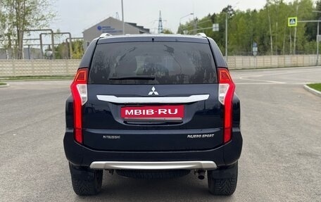 Mitsubishi Pajero Sport III рестайлинг, 2017 год, 2 495 000 рублей, 6 фотография