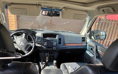 Mitsubishi Pajero IV, 2007 год, 1 750 000 рублей, 10 фотография