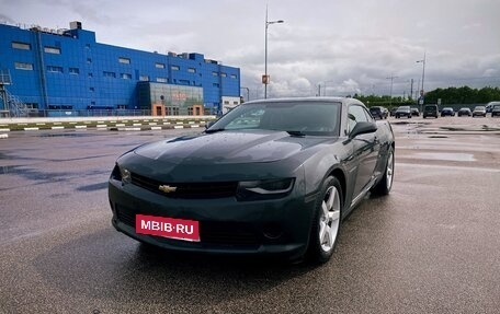 Chevrolet Camaro IV, 2013 год, 2 800 000 рублей, 2 фотография