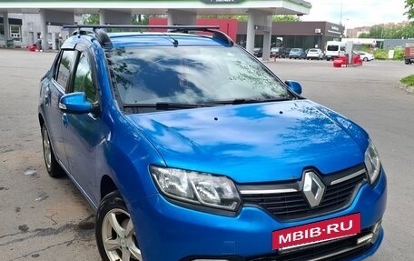 Renault Logan II, 2016 год, 800 000 рублей, 2 фотография