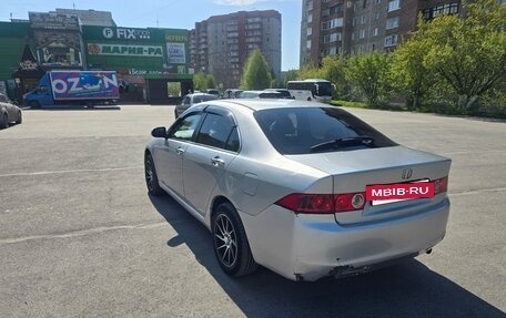 Honda Accord VII рестайлинг, 2004 год, 550 000 рублей, 3 фотография