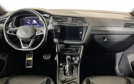 Volkswagen Tiguan II, 2021 год, 3 747 000 рублей, 12 фотография