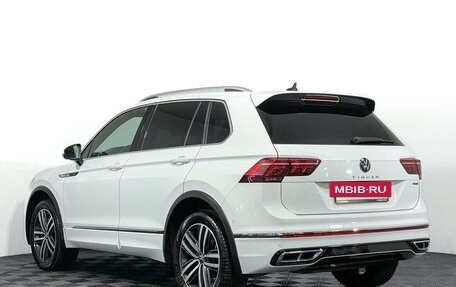 Volkswagen Tiguan II, 2021 год, 3 747 000 рублей, 4 фотография