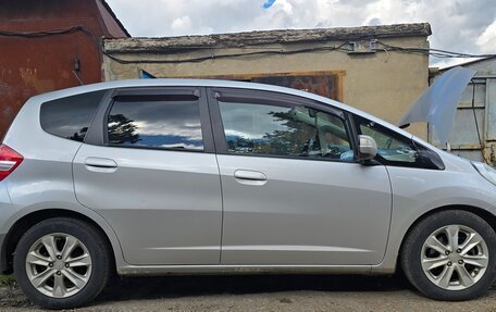 Honda Jazz II рестайлинг, 2011 год, 830 000 рублей, 1 фотография