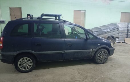 Opel Zafira A рестайлинг, 2000 год, 210 000 рублей, 1 фотография