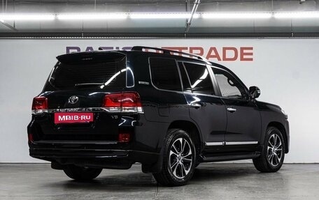 Toyota Land Cruiser 200, 2020 год, 7 999 000 рублей, 6 фотография