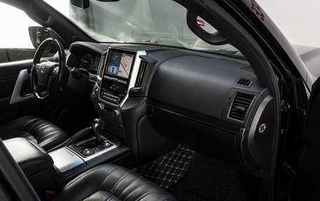Toyota Land Cruiser 200, 2020 год, 7 999 000 рублей, 18 фотография