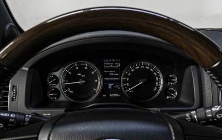 Toyota Land Cruiser 200, 2020 год, 7 999 000 рублей, 26 фотография
