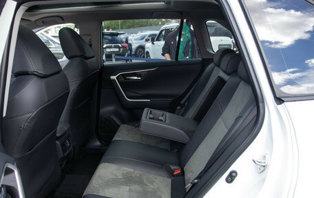 Toyota RAV4, 2025 год, 4 112 000 рублей, 9 фотография