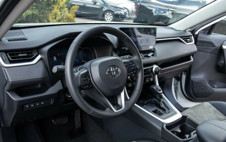 Toyota RAV4, 2025 год, 4 112 000 рублей, 18 фотография