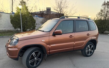 Chevrolet Niva I рестайлинг, 2017 год, 675 000 рублей, 5 фотография