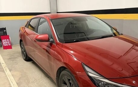 Hyundai Elantra, 2021 год, 2 000 000 рублей, 2 фотография