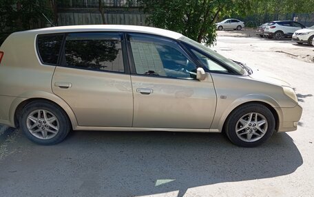 Toyota Opa I рестайлинг, 2002 год, 399 000 рублей, 2 фотография