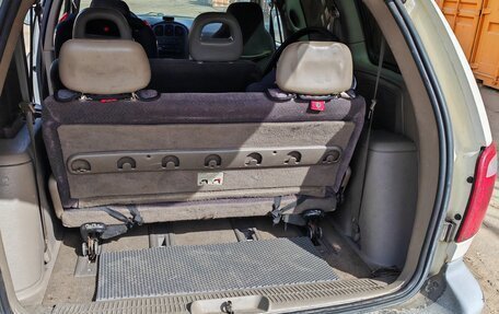 Chrysler Voyager IV, 2001 год, 390 000 рублей, 8 фотография