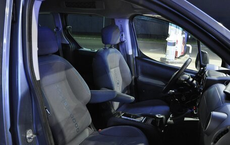 Citroen Berlingo II рестайлинг, 2011 год, 840 000 рублей, 11 фотография