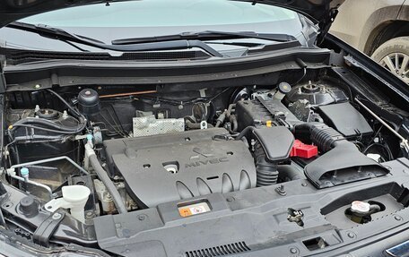 Mitsubishi Outlander III рестайлинг 3, 2012 год, 1 580 000 рублей, 8 фотография
