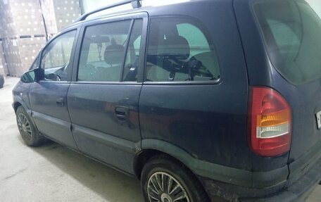 Opel Zafira A рестайлинг, 2000 год, 210 000 рублей, 8 фотография