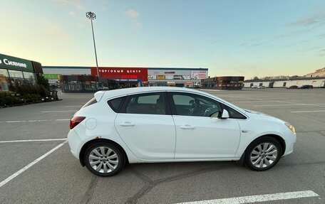 Opel Astra J, 2012 год, 600 000 рублей, 2 фотография