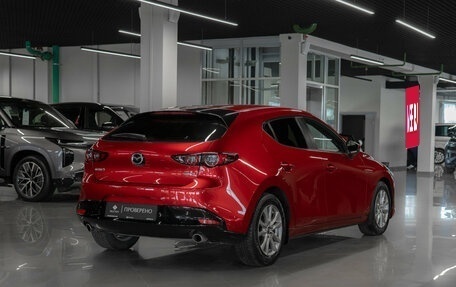 Mazda 3, 2019 год, 2 100 000 рублей, 5 фотография