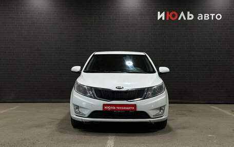 KIA Rio III рестайлинг, 2013 год, 750 000 рублей, 2 фотография