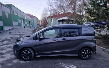 Honda Freed I, 2015 год, 1 180 000 рублей, 4 фотография