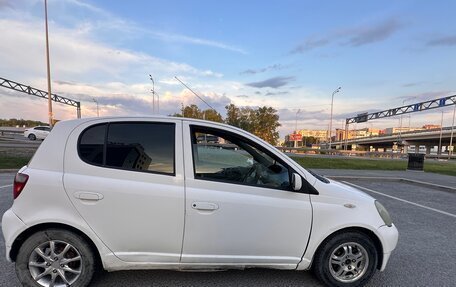Toyota Vitz, 2001 год, 240 000 рублей, 2 фотография