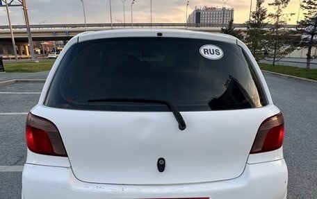 Toyota Vitz, 2001 год, 240 000 рублей, 4 фотография