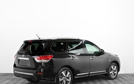 Nissan Pathfinder, 2015 год, 1 799 000 рублей, 3 фотография