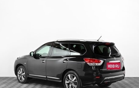 Nissan Pathfinder, 2015 год, 1 799 000 рублей, 4 фотография