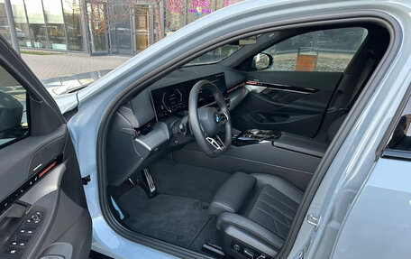 BMW 5 серия, 2024 год, 6 140 000 рублей, 8 фотография