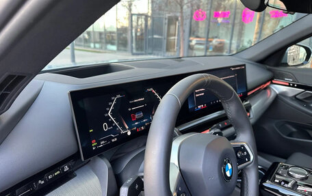 BMW 5 серия, 2024 год, 6 140 000 рублей, 11 фотография