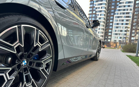 BMW 5 серия, 2024 год, 6 140 000 рублей, 13 фотография